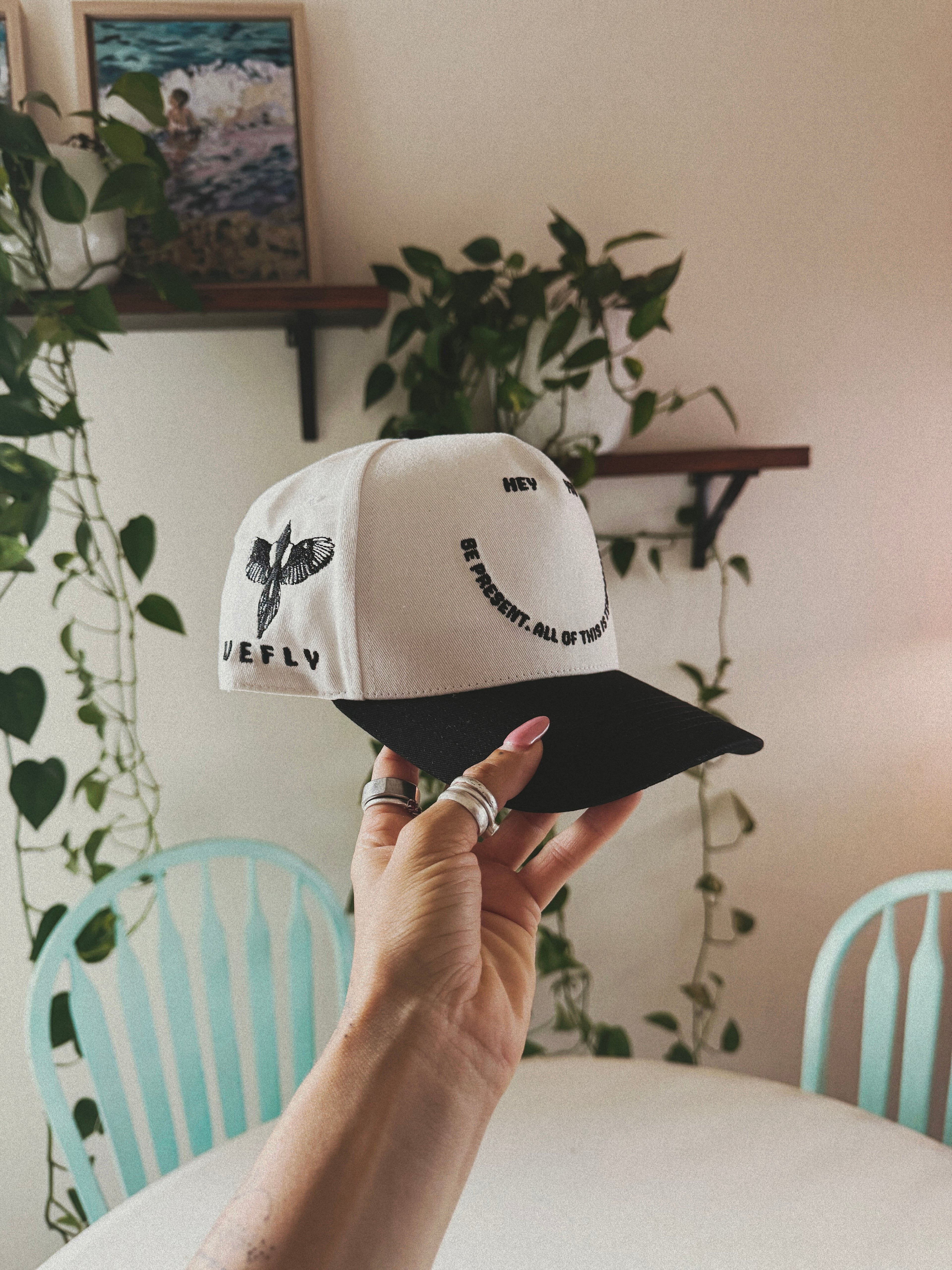 The Fly Cap - black and white